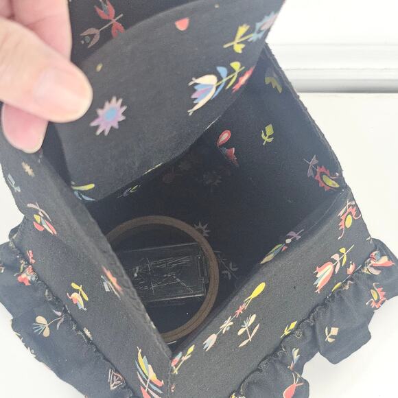 VTG upholstered chair pin cushion holds sewing tools notions 10x7x7 collectible - Picture 4 of 15